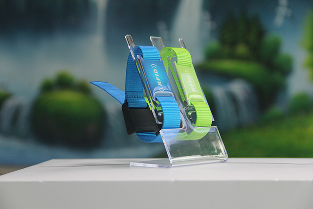 IC腕帶芯片應用于服裝標簽