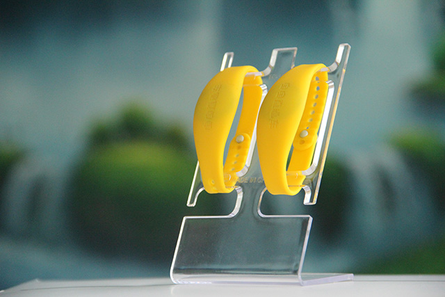 有關(guān)織嘜腕帶RFID天線的近場和遠(yuǎn)場天線 有關(guān)織嘜腕帶RFID天線的近場和遠(yuǎn)場天線