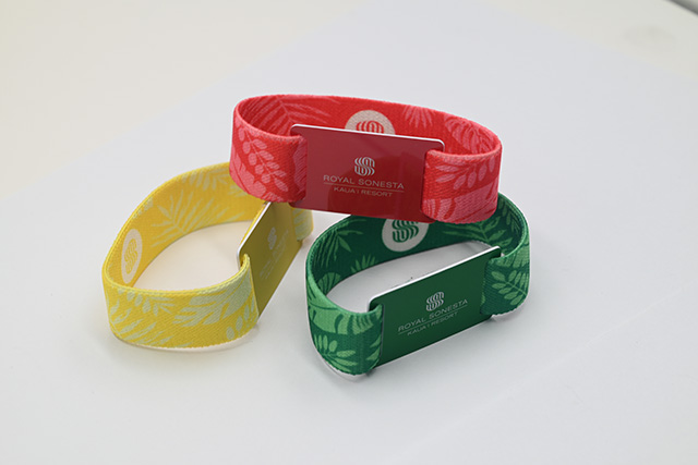 石家莊公交部門推出紀念圓形公交滴膠卡 石家莊公交部門推出紀念圓形公交滴膠卡